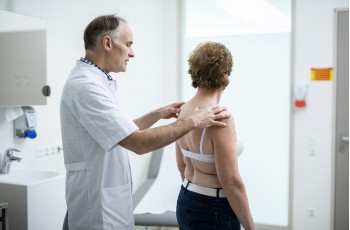 Rugcentrum ondersteunt patiënten met chronische klachten
